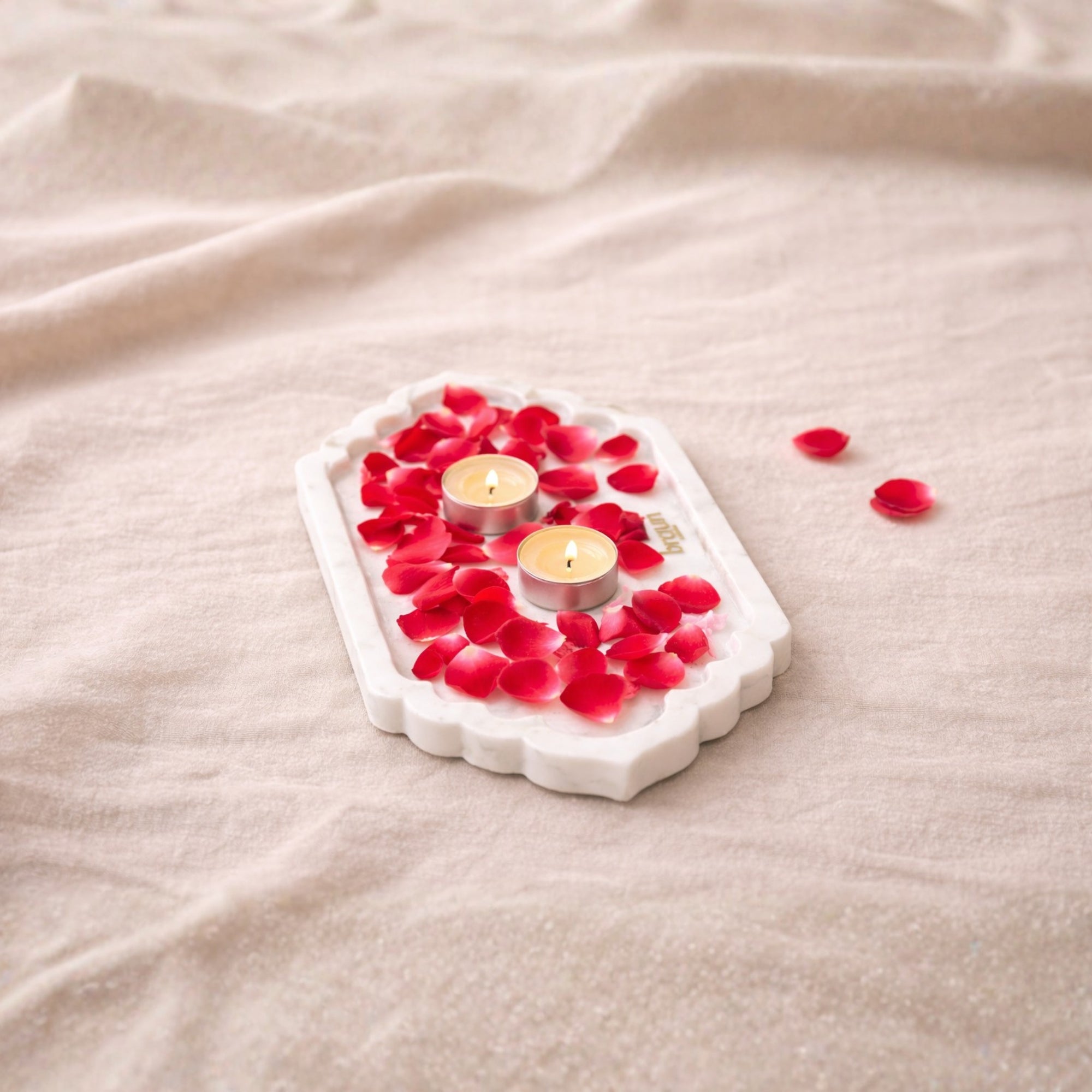 Arch Scallop Tray thumbnail 2