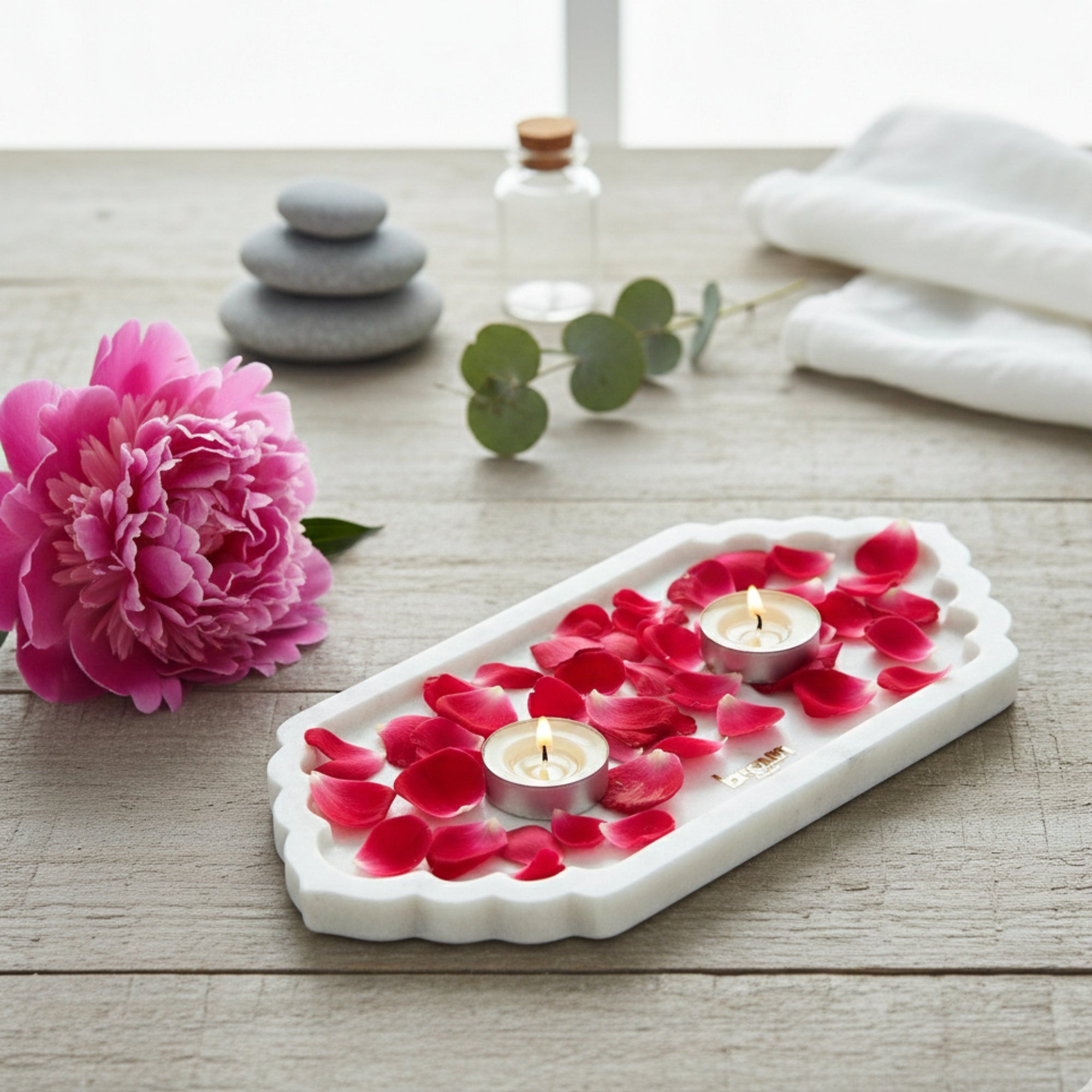 Arch Scallop Tray