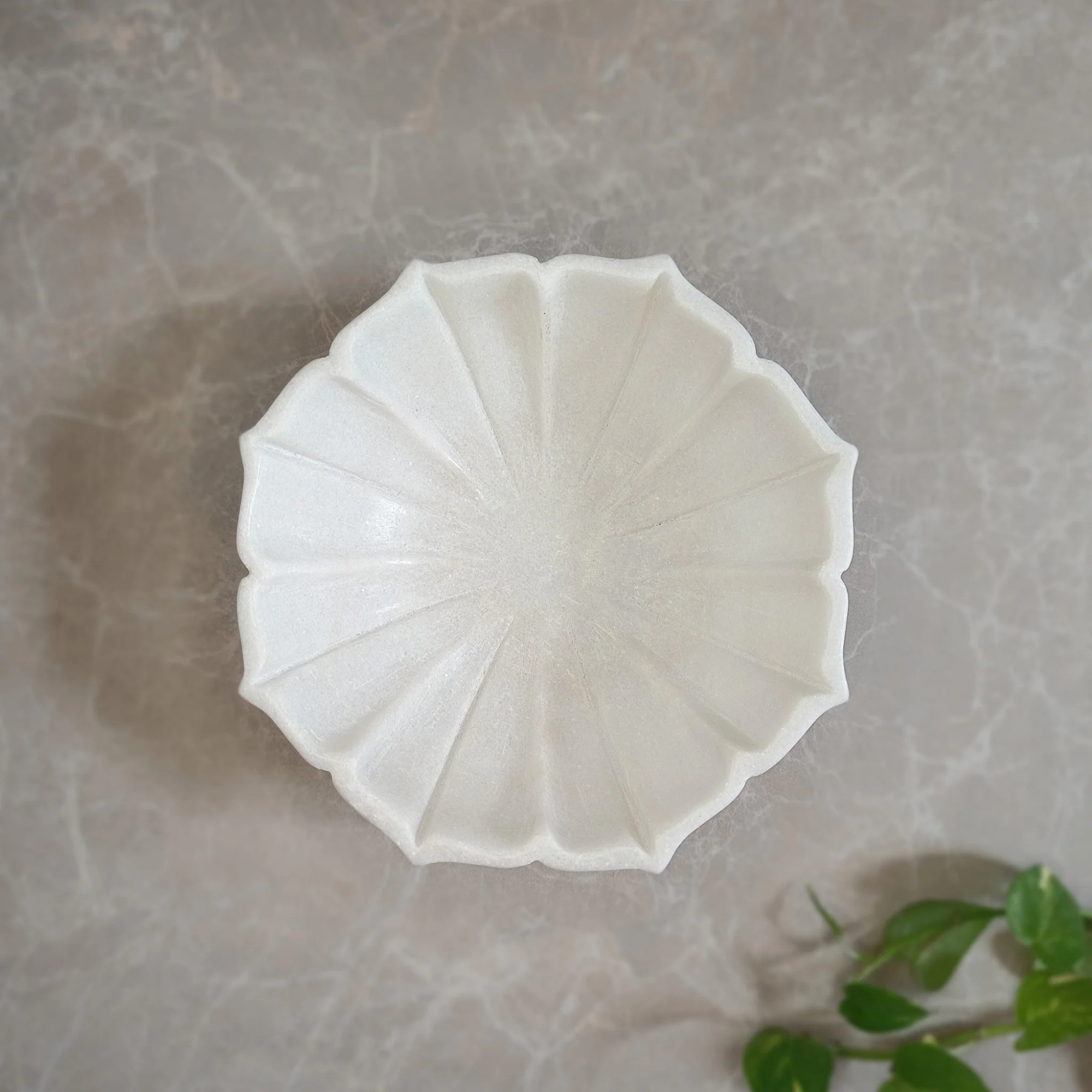 Petal Glow Marble Urli - 6 inch