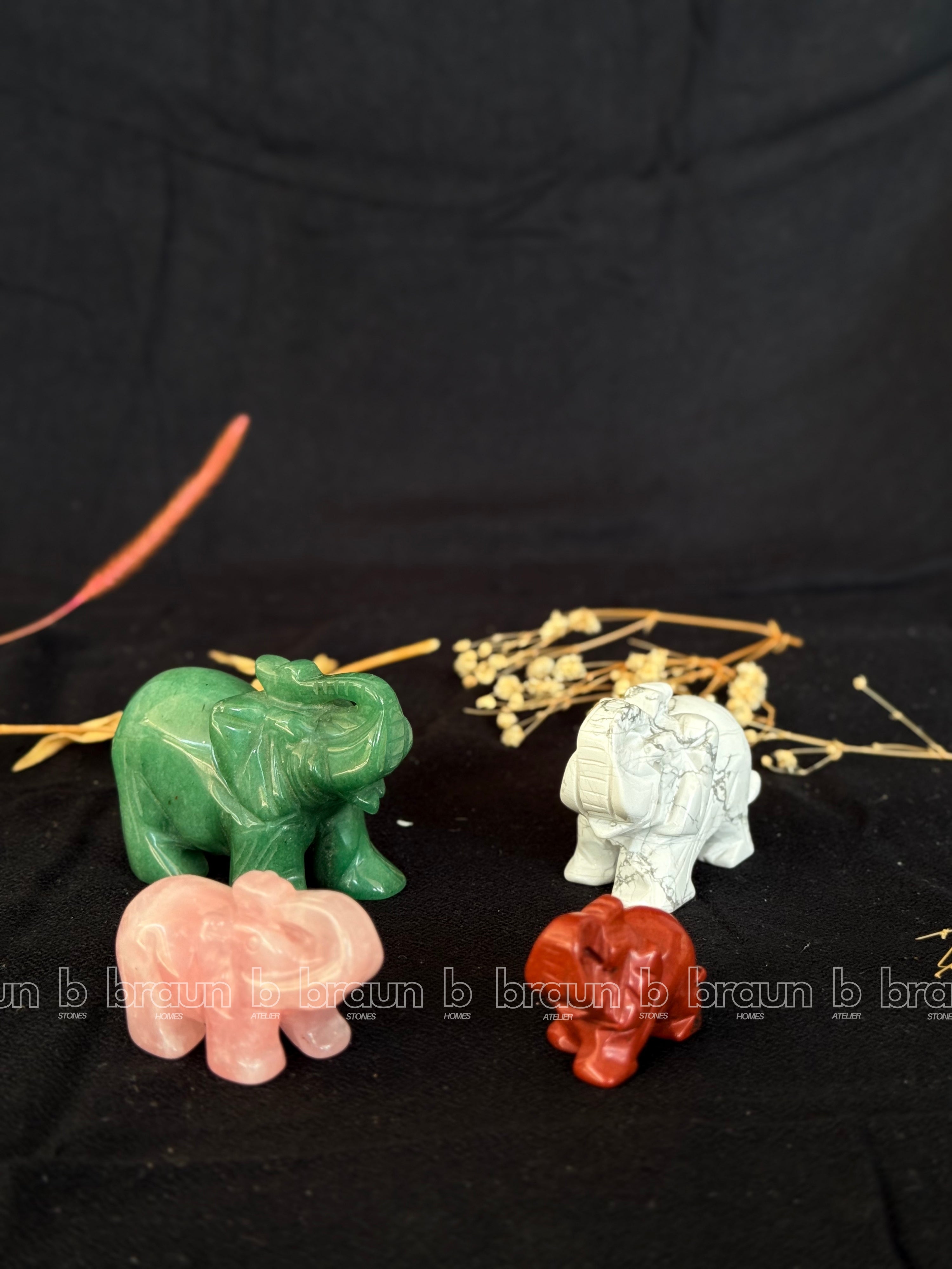 Howlite Elephant Small