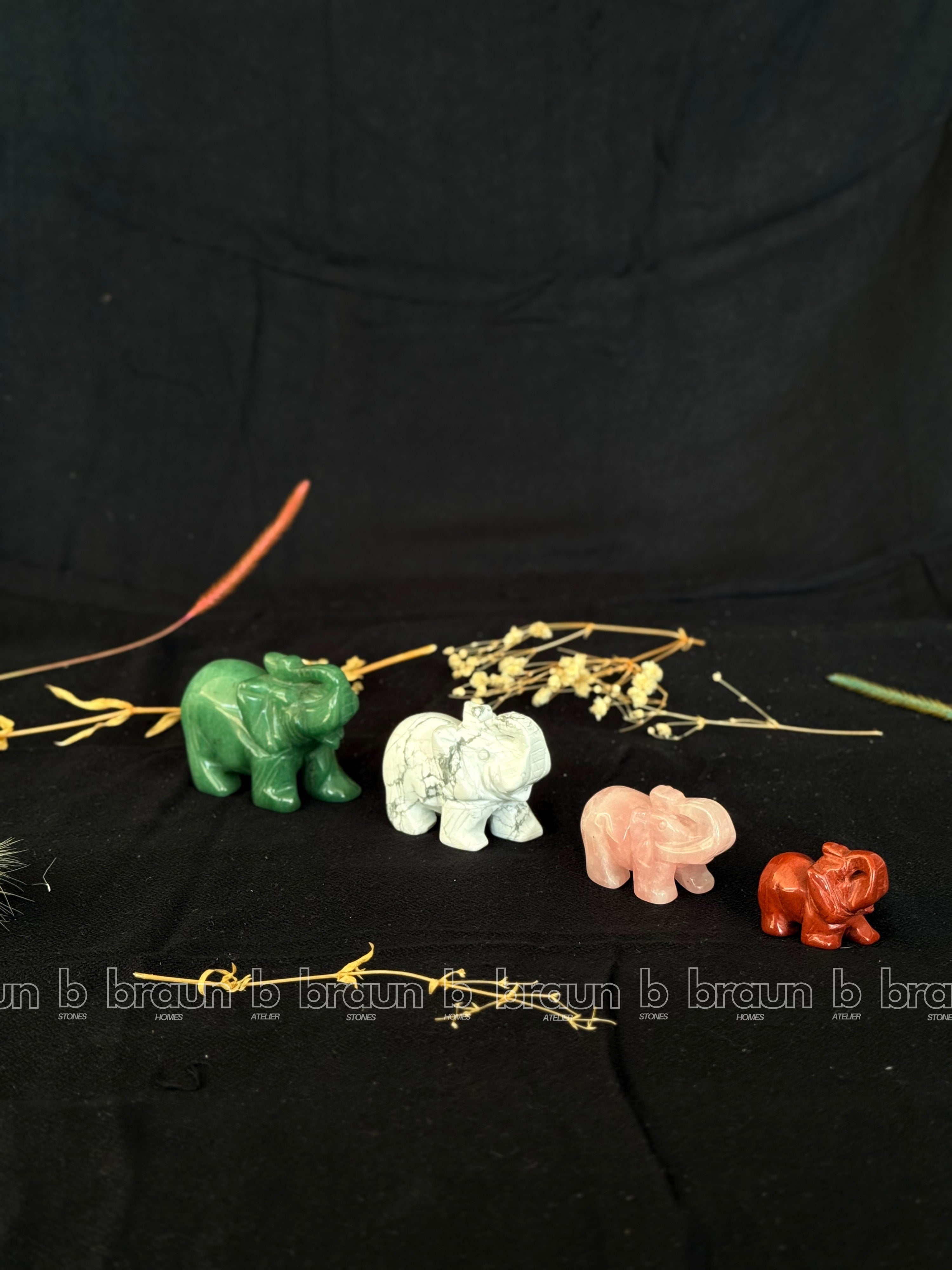 Howlite Elephant Small