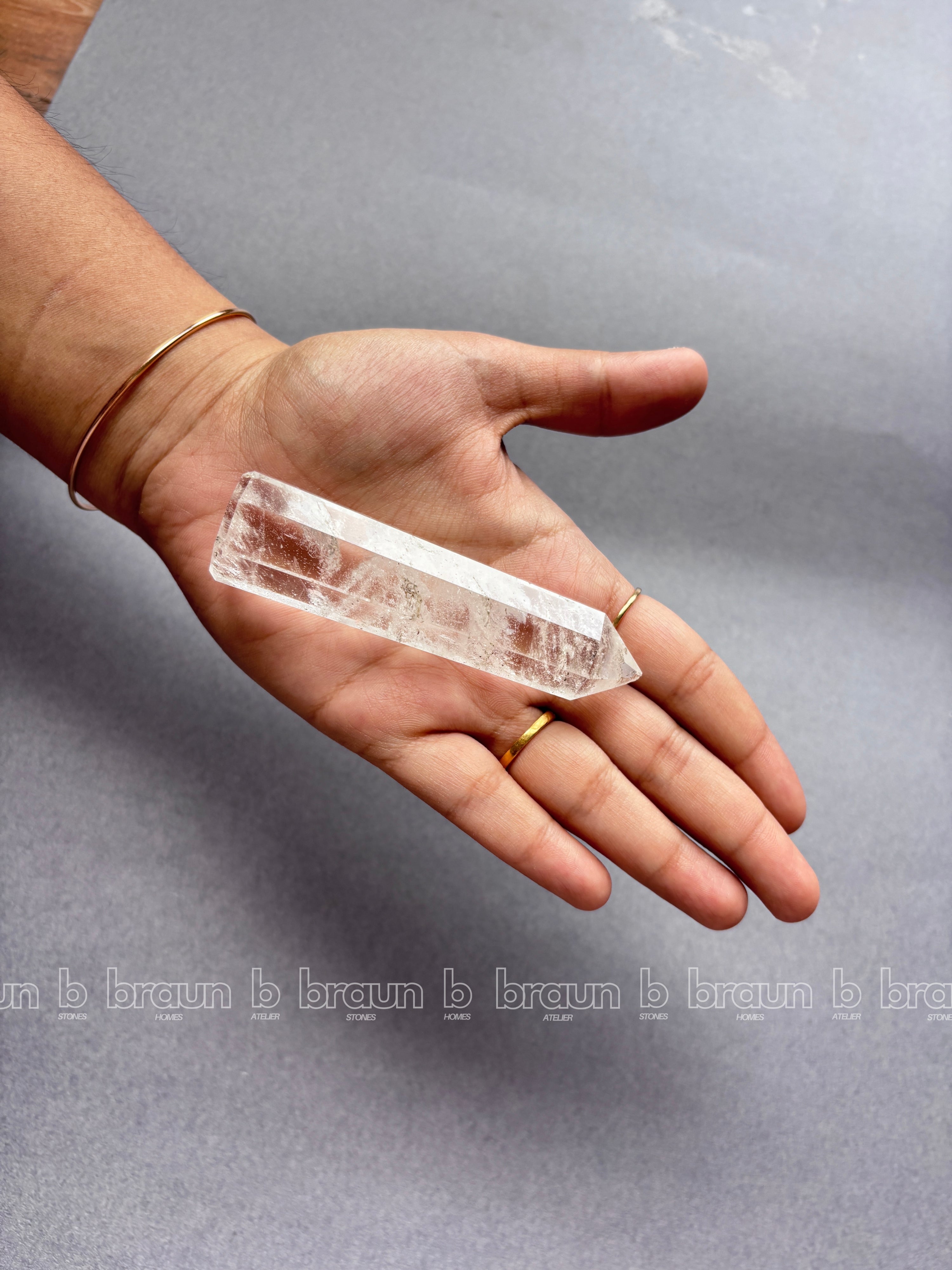 Clear crystal Obelisk
