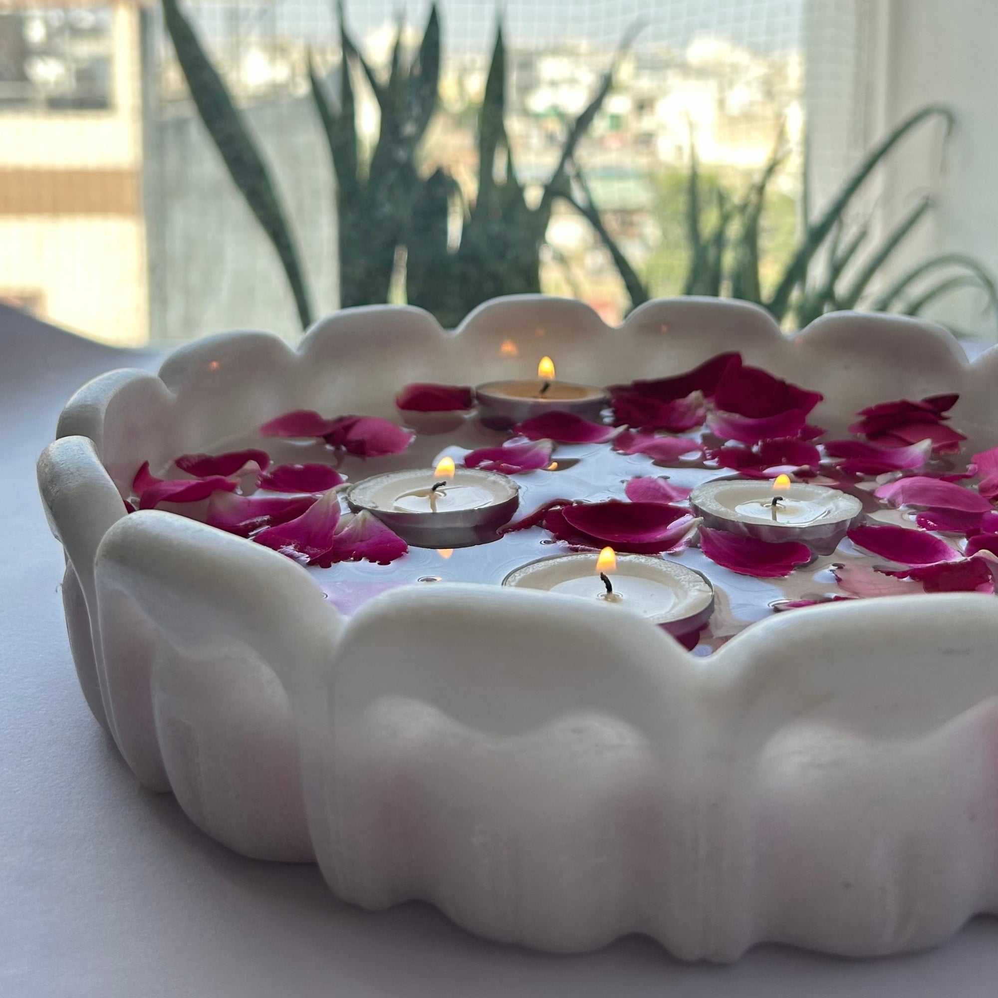 Crown jewel Marble Urli