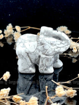Howlite Elephant Xsmall