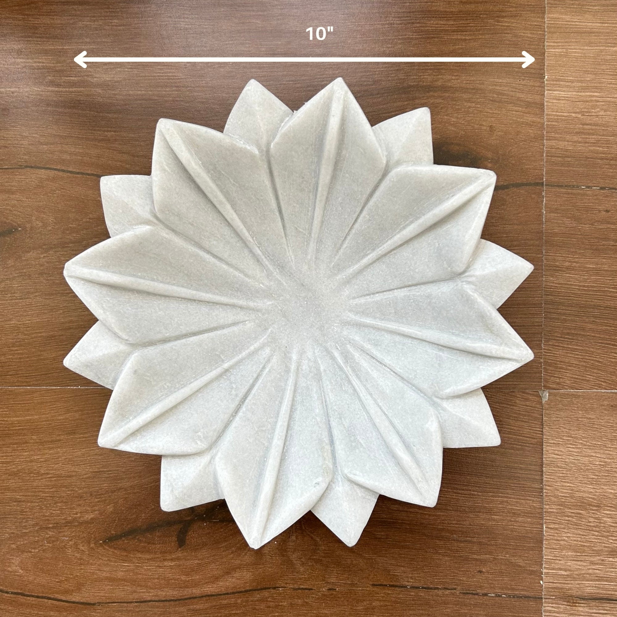 Lotus Crest Marble Urli