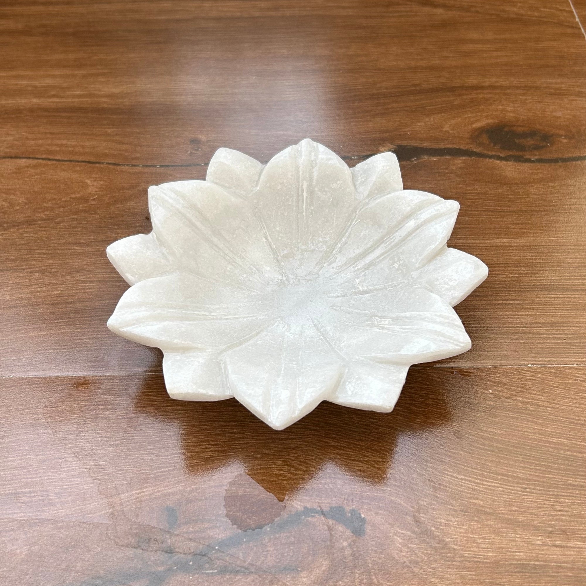 Lotus Marble Plate -6 inch
