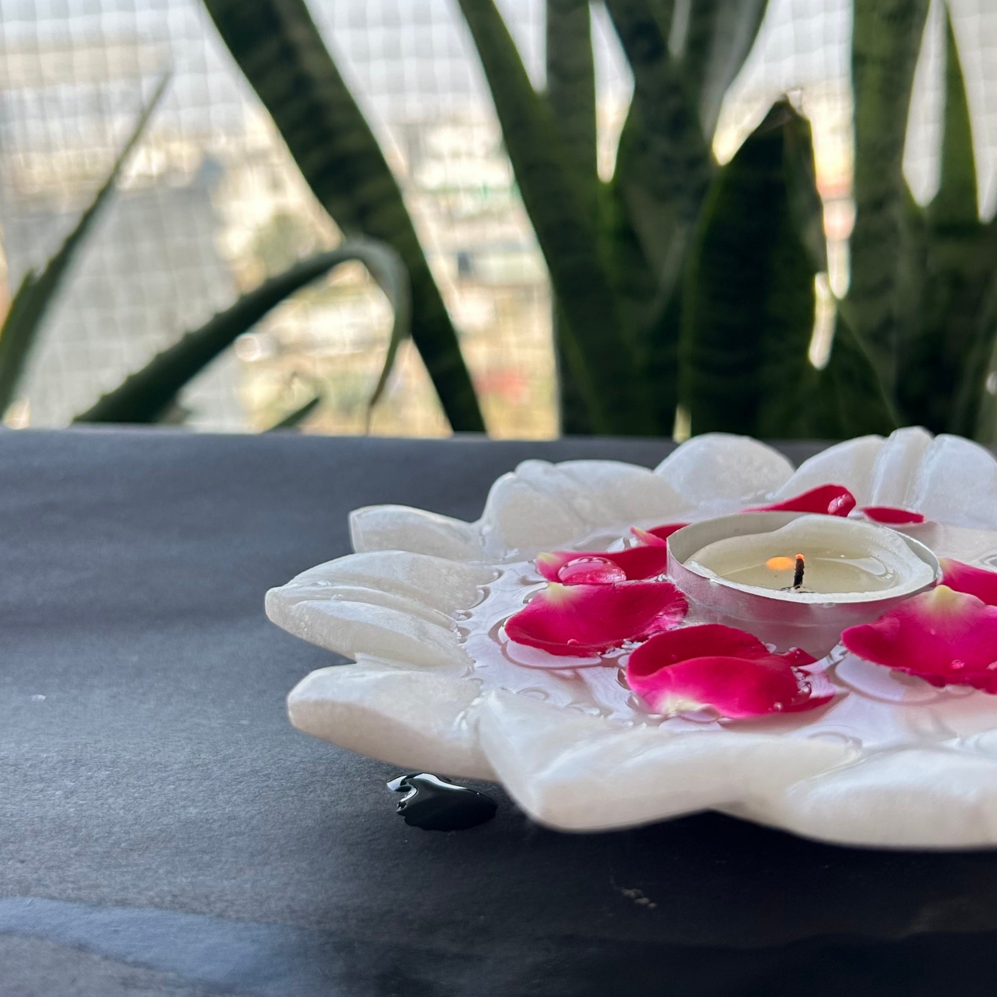 Lotus Marble Plate -6 inch