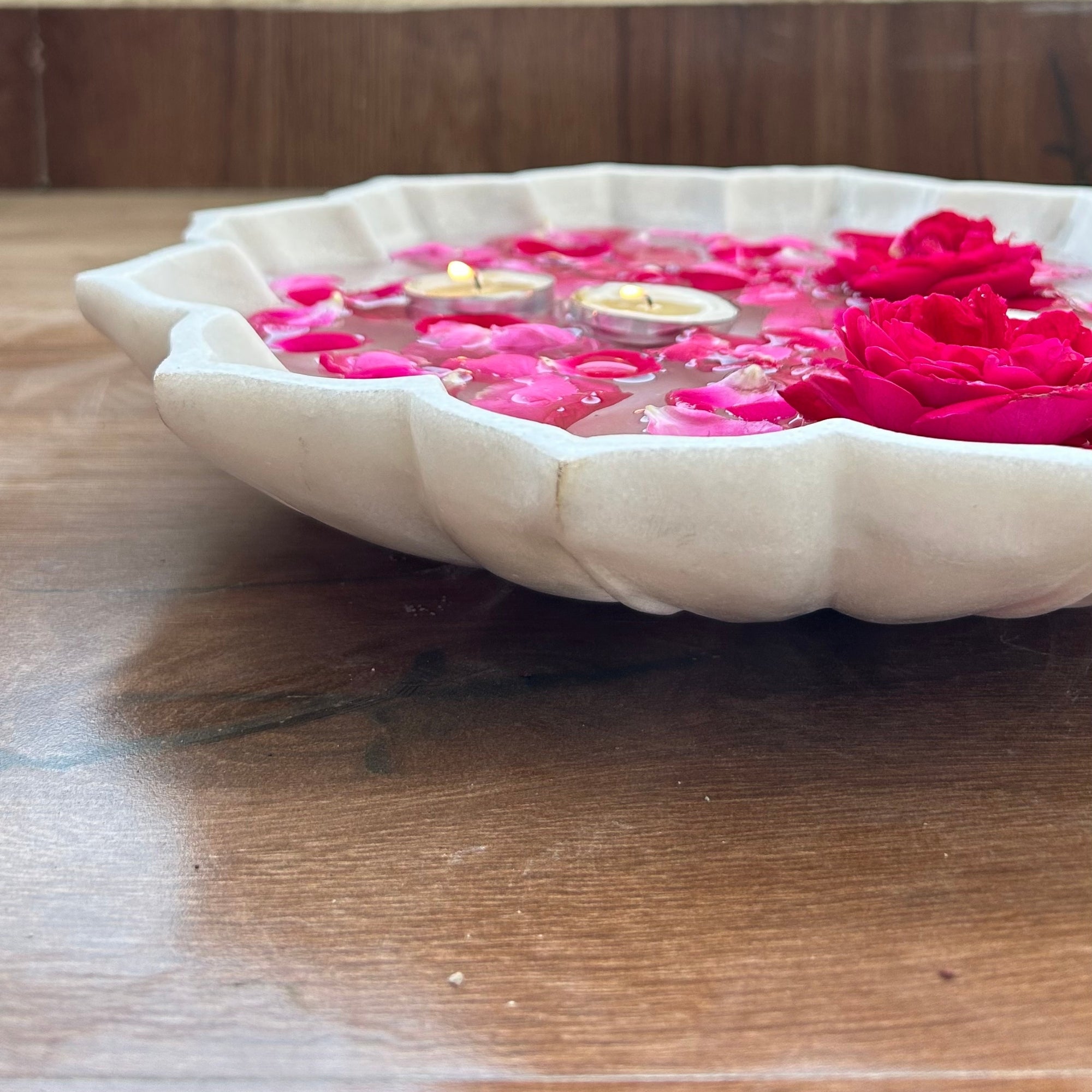 Petal Glow Marble Urli - 12 inch