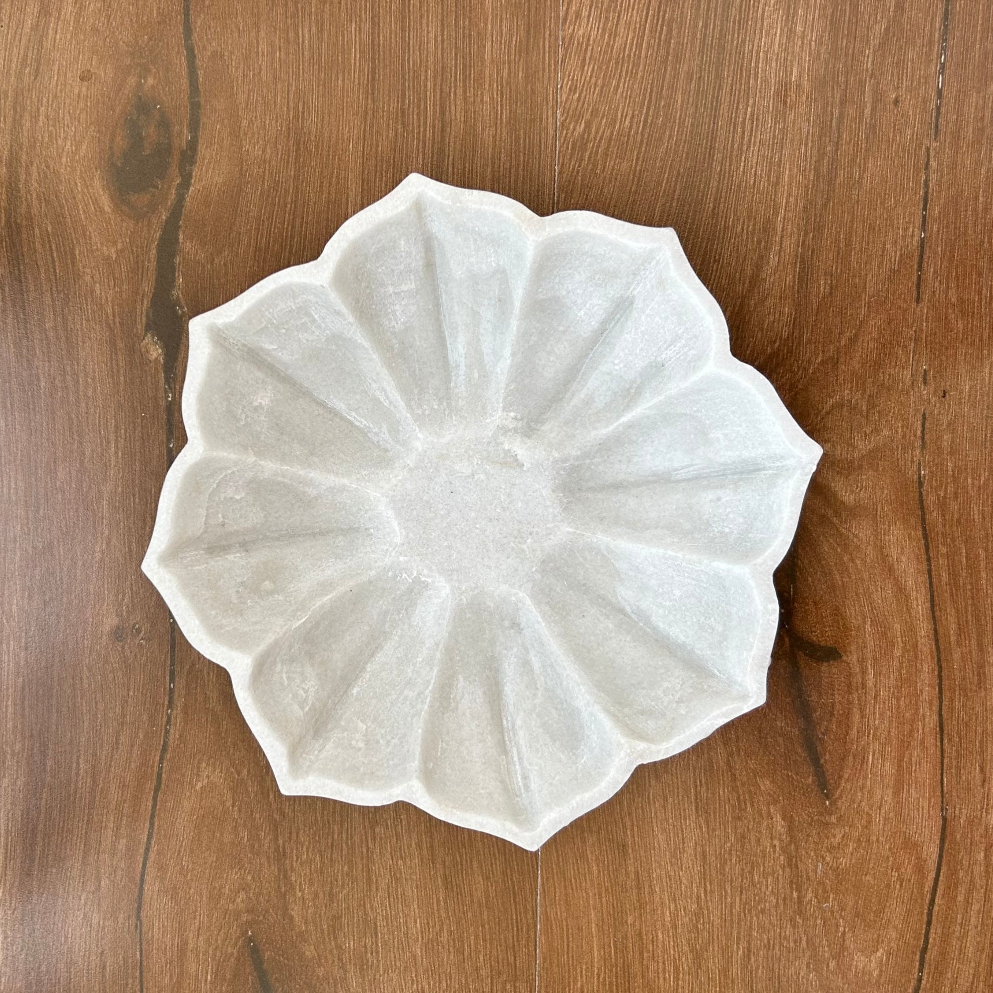 Petal Glow Marble Urli - 9 inch