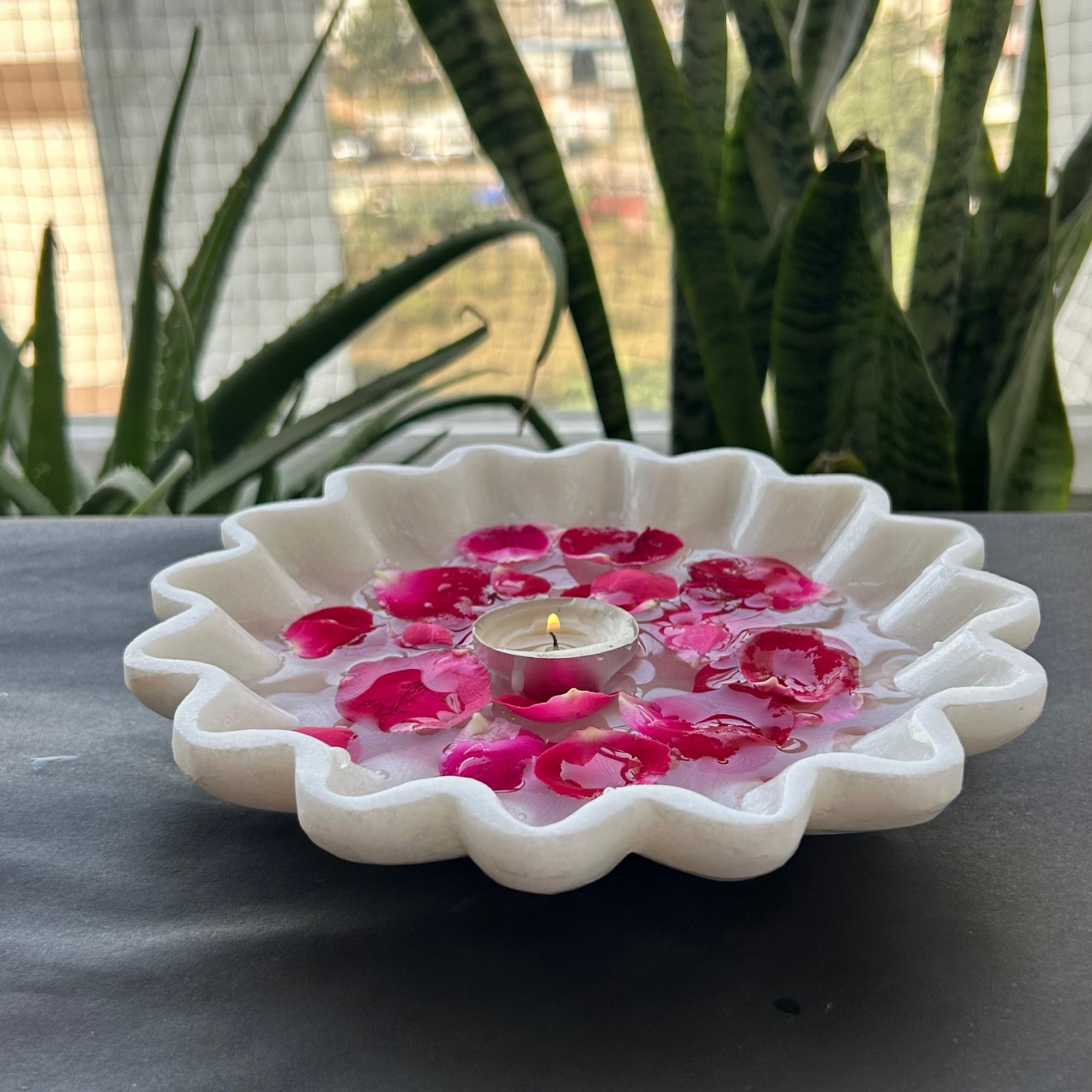 Ripple Blossom Marble Urli