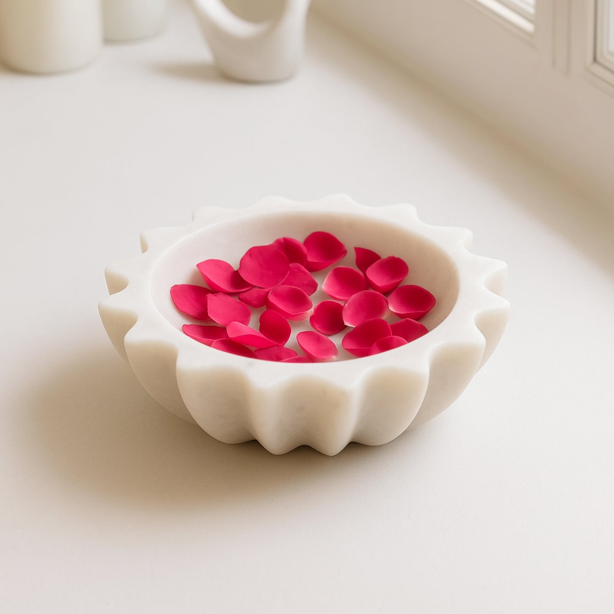 Sunburst Marble Urli