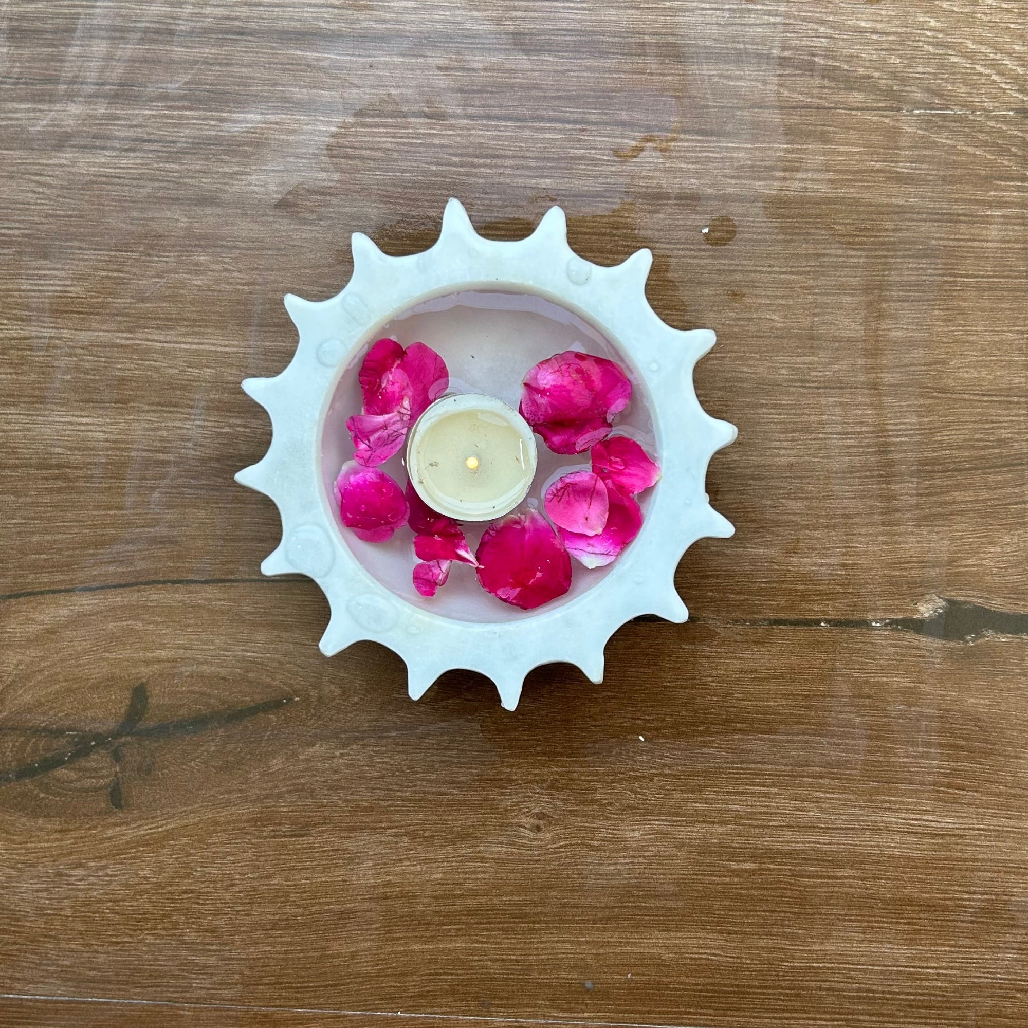 Sunburst Marble Urli