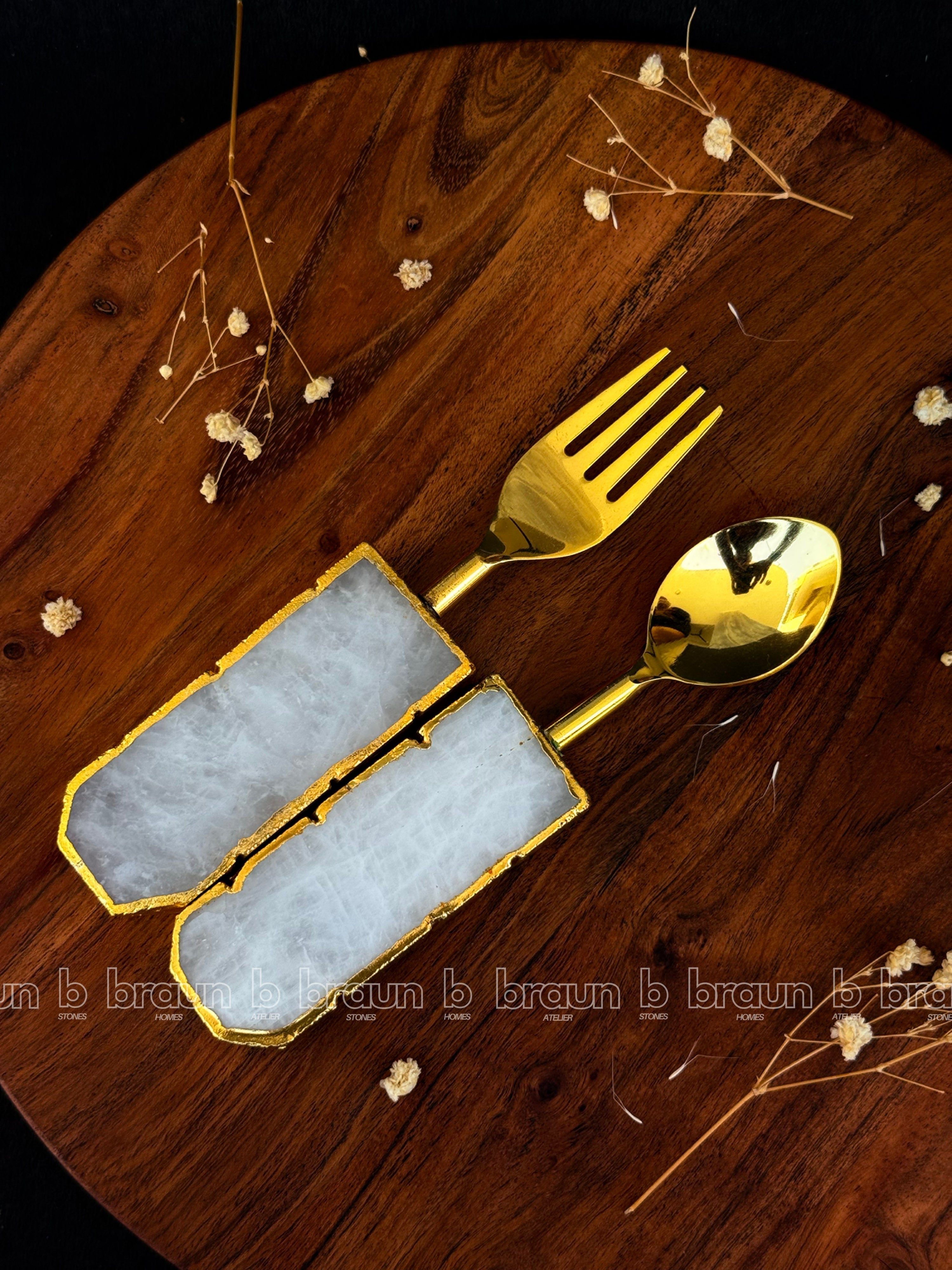 White Quartz Spoon thumbnail 3