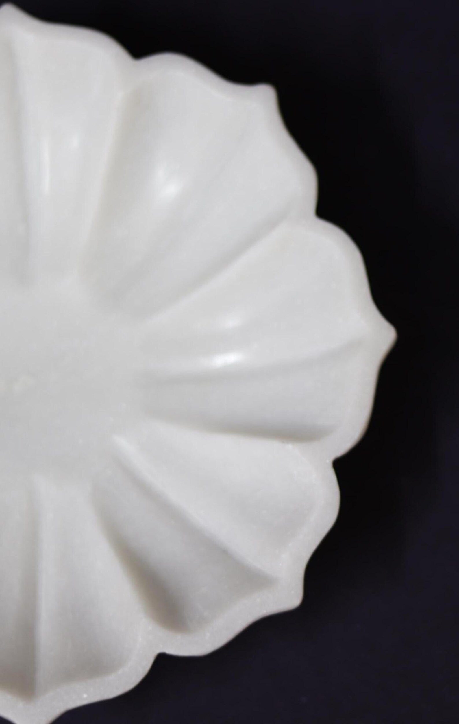 Petal Glow Marble Urli - 6 inch